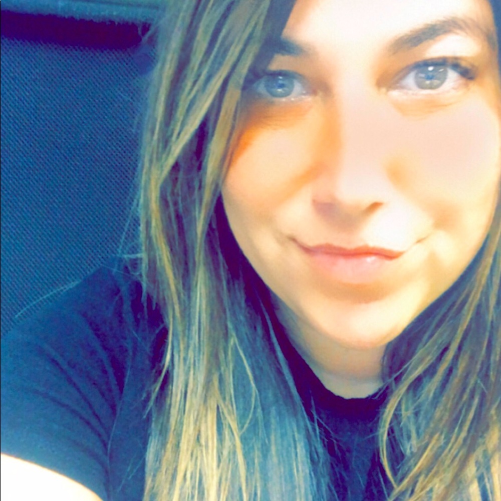 Meet your Posher, Kara